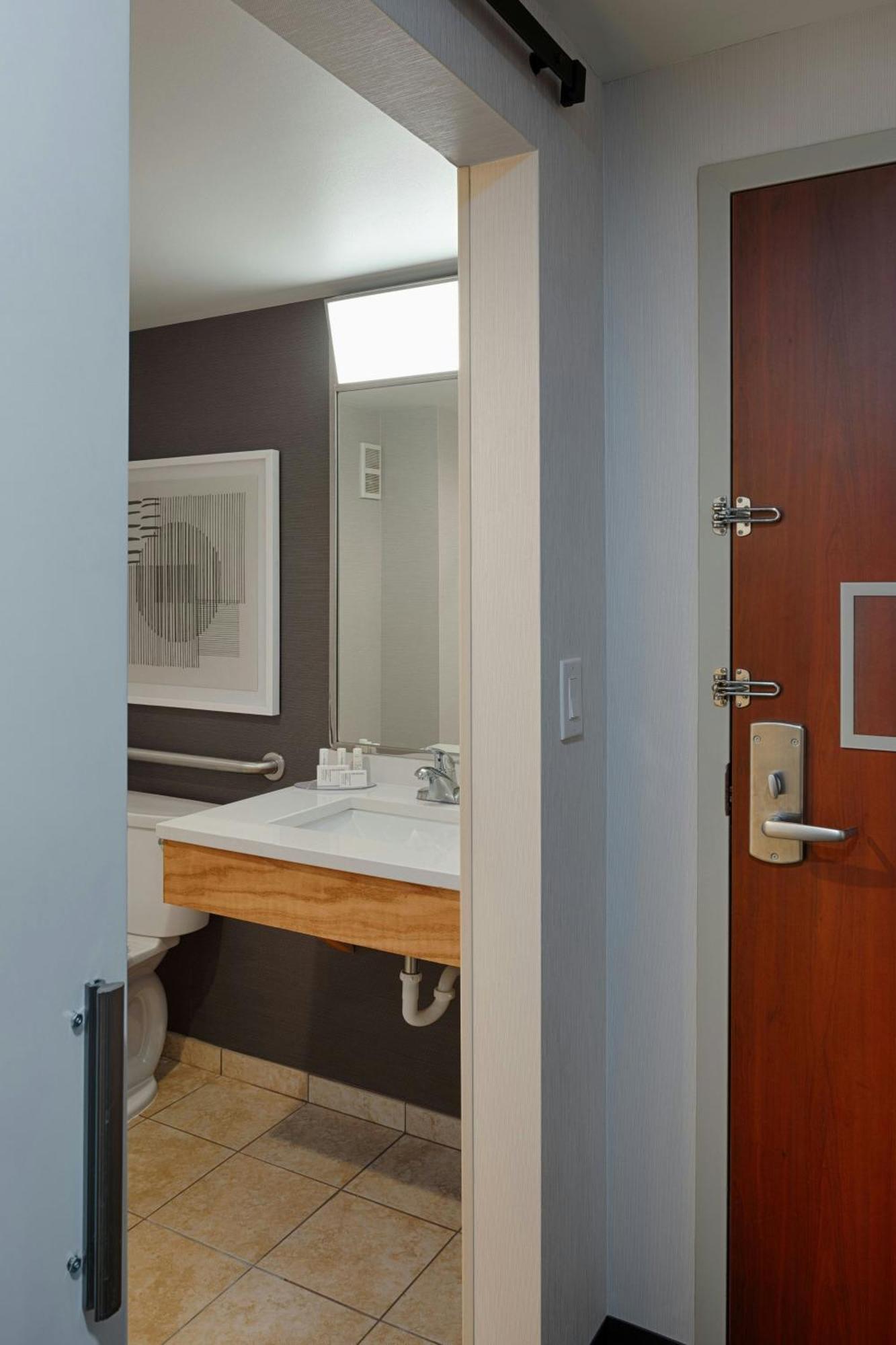 Courtyard By Marriott Springfield Downtown Ξενοδοχείο Εξωτερικό φωτογραφία