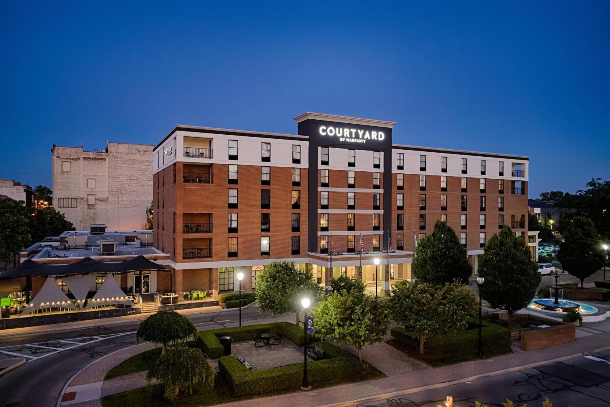 Courtyard By Marriott Springfield Downtown Ξενοδοχείο Εξωτερικό φωτογραφία