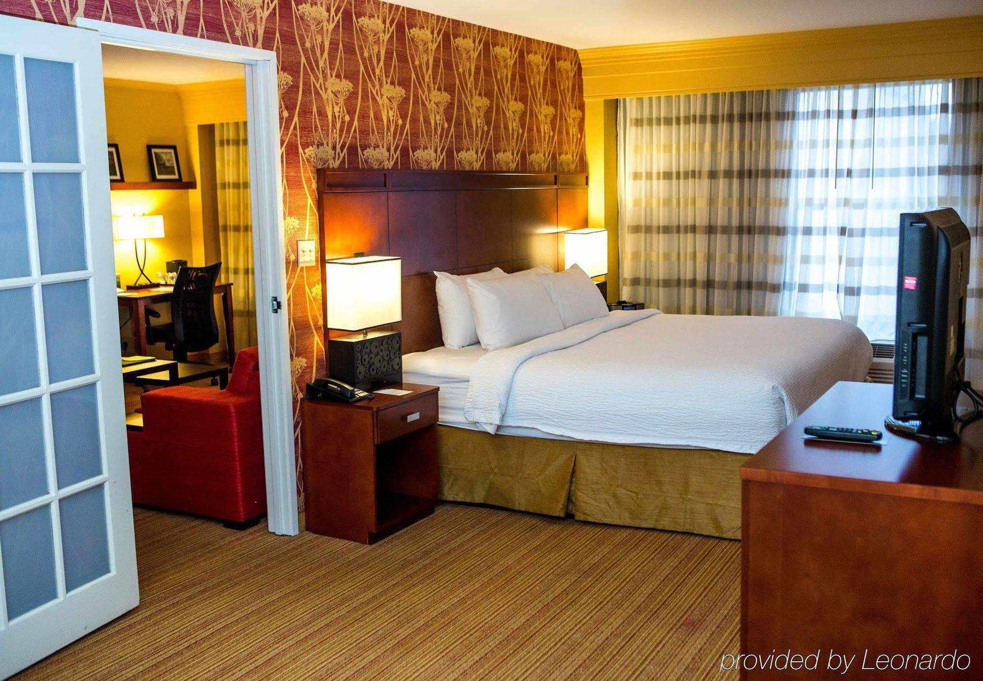 Courtyard By Marriott Springfield Downtown Ξενοδοχείο Εξωτερικό φωτογραφία